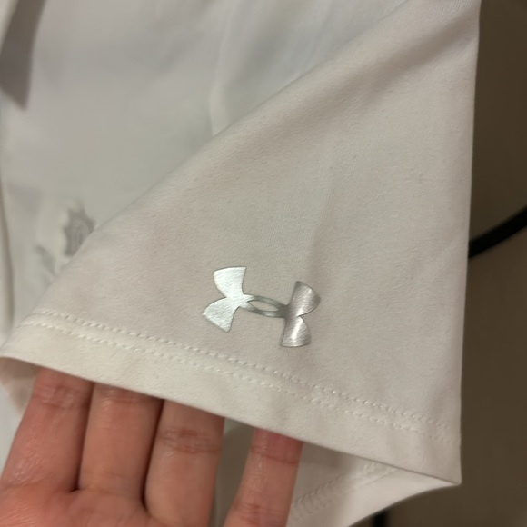 NWT The Diplomat Golf Course Under Armour Women’s White Polo Top Shirt XS - Picture 4 of 9